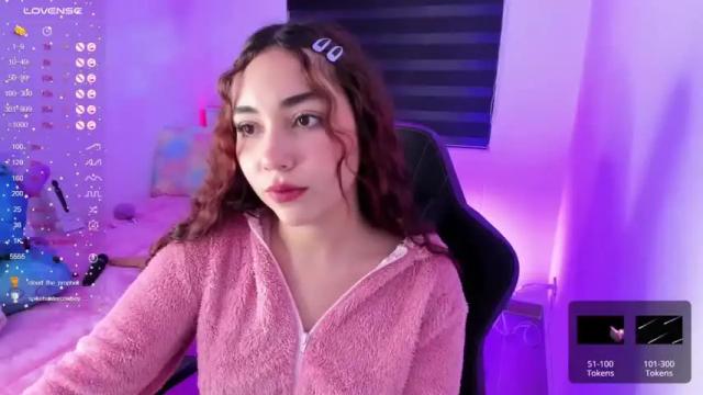 Image 10 of cassie_howard11 Stream on Chaturbate on 21 months ago