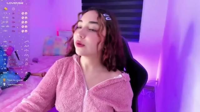 Image 12 of cassie_howard11 Stream on Chaturbate on 21 months ago