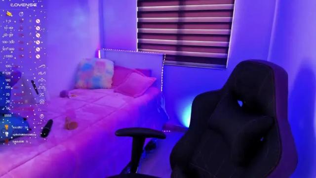 Thumbnail 1, cassie_howard11's Stream at Chaturbate, 20 months ago