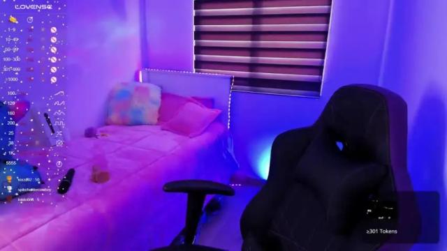 Image 2 of cassie_howard11 Stream on Chaturbate on 20 months ago