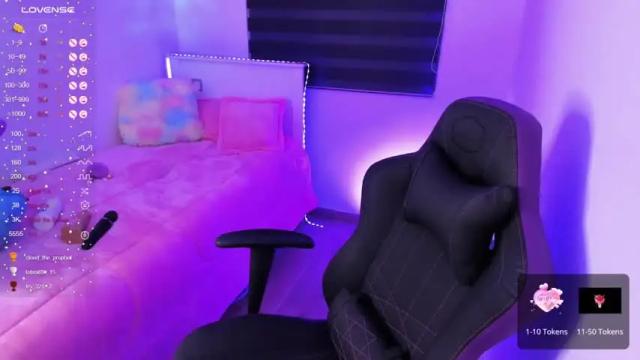 Thumbnail 1, cassie_howard11's Stream at Chaturbate, 20 months ago