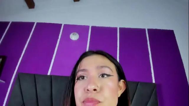Image 3 of cassie_jones1 Stream on Chaturbate on 2 months ago