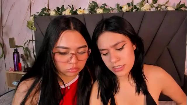 Image 2 of cassie_jones1 Stream on Chaturbate on 19 days ago