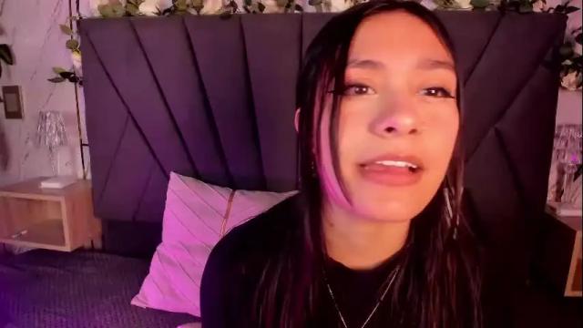 Image 4 of cassie_jones1 Stream on Chaturbate on 5 months ago