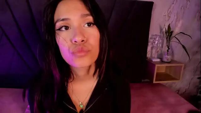 Image 2 of cassie_jones1 Stream on Chaturbate on 5 months ago