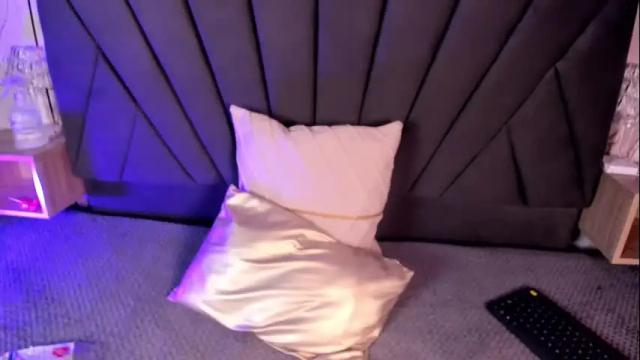 Image 4 of cassie_jones1 Stream on Chaturbate on 5 months ago