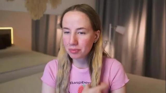Image 4 of cassie_kelman Stream on Chaturbate on 1 month ago
