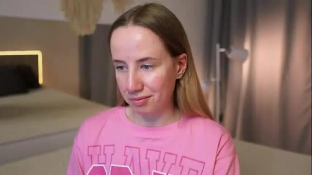 Image 10 of cassie_kelman Stream on Chaturbate on 20 days ago