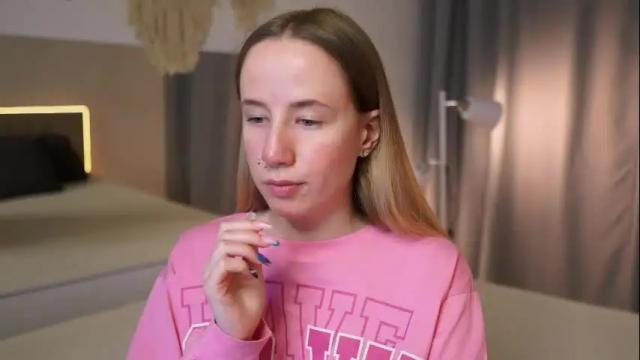Image 8 of cassie_kelman Stream on Chaturbate on 20 days ago
