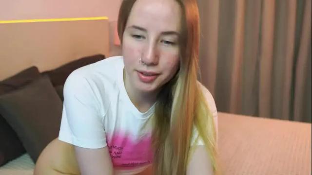 Image 2 of cassie_kelman Stream on Chaturbate on 11 days ago