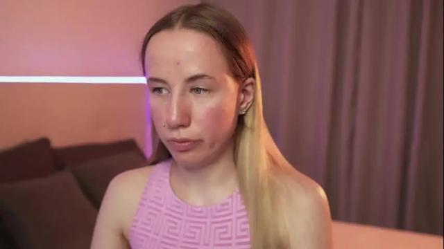 Image 4 of cassie_kelman Stream on Chaturbate on 1 day ago