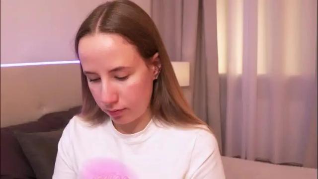 Image 3 of cassie_kelman Stream on Chaturbate on 1 month ago