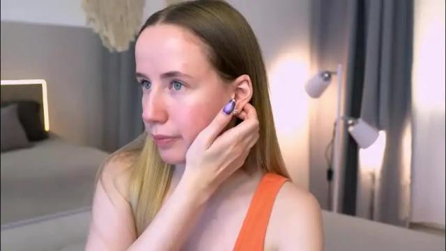 Image 4 of cassie_kelman Stream on Chaturbate on 1 month ago