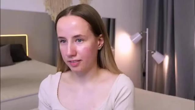 Image 8 of cassie_kelman Stream on Chaturbate on 29 days ago