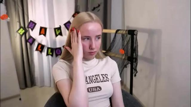 Image 7 of cassie_kelman Stream on Chaturbate on 18 hours ago