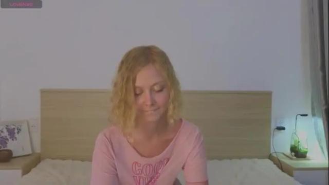 Image 8 of cassie_moor Stream on Chaturbate on 11 days ago
