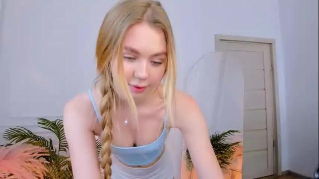 Image 3 of cassie_palmer Stream on Chaturbate on 27 days ago