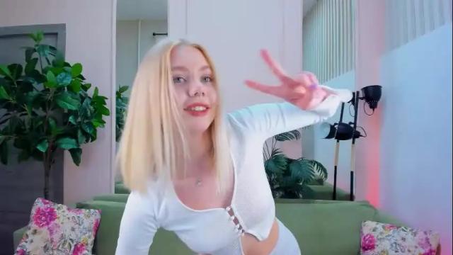 Image 10 of cassie_palmer Stream on Chaturbate on 13 days ago