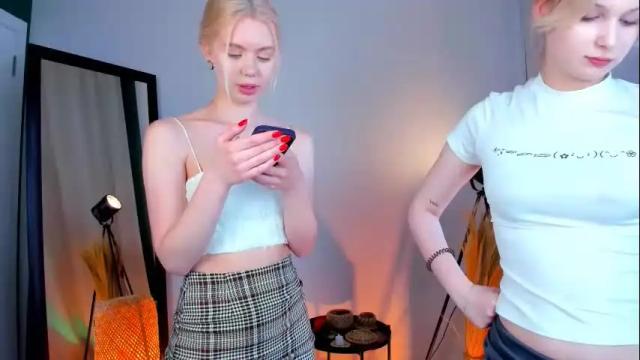 Image 3 of cassie_palmer Stream on Chaturbate on 3 days ago