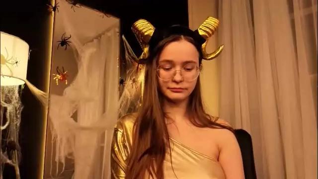 Image 11 of cassiecool Stream on Chaturbate on 1 month ago