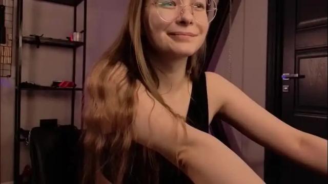 Image 2 of cassiecool Stream on Chaturbate on 8 days ago