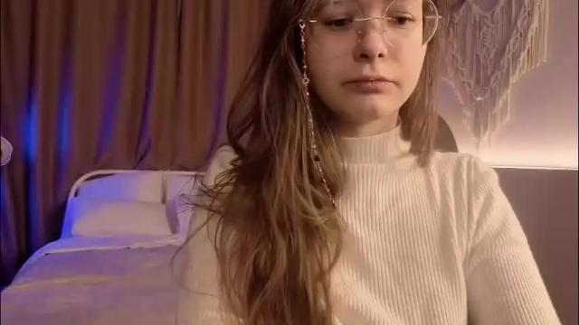 Image 2 of cassiecool Stream on Chaturbate on 5 days ago