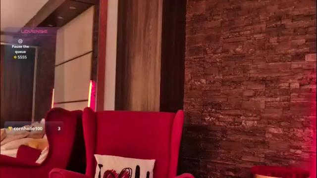 Image 2 of cassiefoxx_ Stream on Chaturbate on 1 month ago