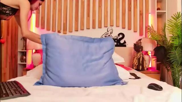 Image 10 of cassiefoxx_ Stream on Chaturbate on 9 days ago