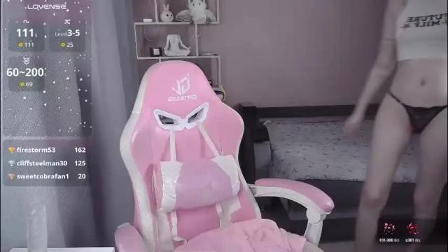 Image 7 of cassiejuice Stream on Chaturbate on 20 days ago
