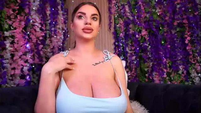 Image 7 of cassielopez Stream on Chaturbate on 6 months ago