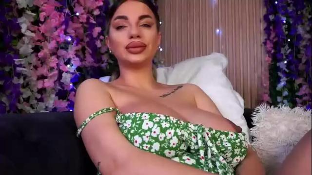 Image 8 of cassielopez Stream on Chaturbate on 5 months ago
