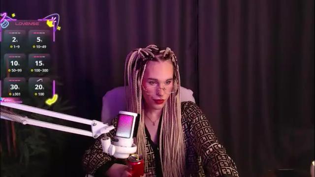 Image 3 of cassiemich Stream on Chaturbate on 1 month ago