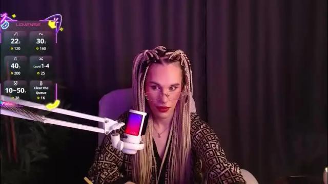 Image 8 of cassiemich Stream on Chaturbate on 1 month ago