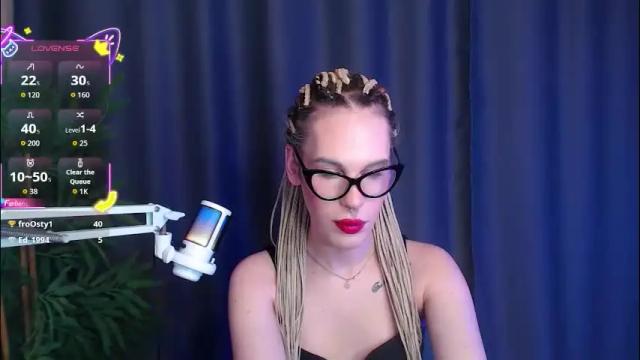 Image 7 of cassiemich Stream on Chaturbate on 1 month ago