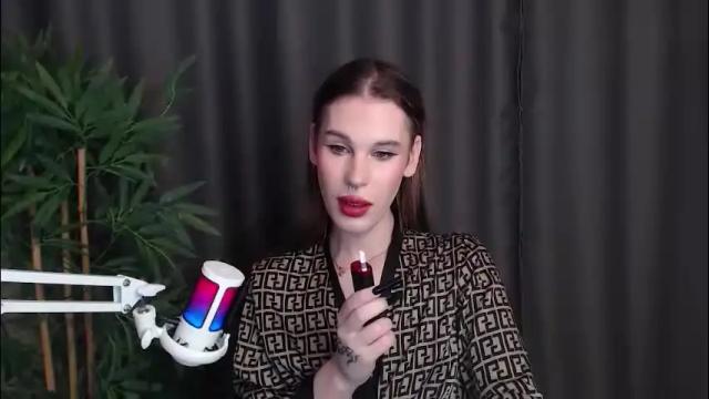 Image 2 of cassiemich Stream on Chaturbate on 29 days ago