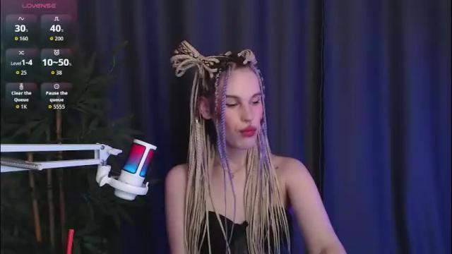 Image 6 of cassiemich Stream on Chaturbate on 10 days ago