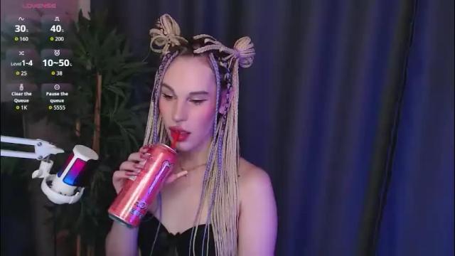 Image 8 of cassiemich Stream on Chaturbate on 10 days ago