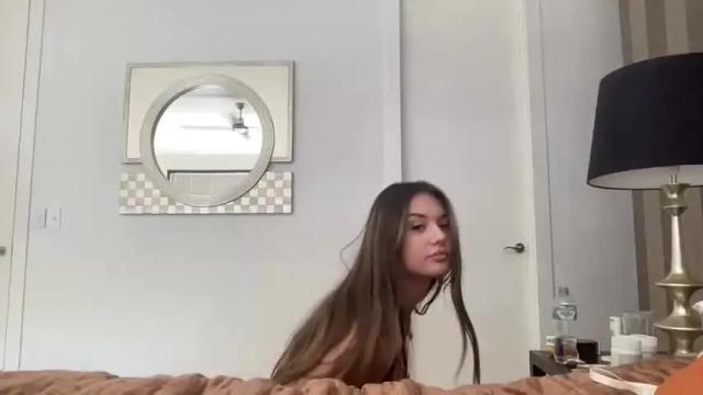 Image 4 of cassies1 Stream on Chaturbate on 14 months ago