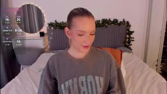 Image 6 of cassietyler Stream on Chaturbate on 13 days ago