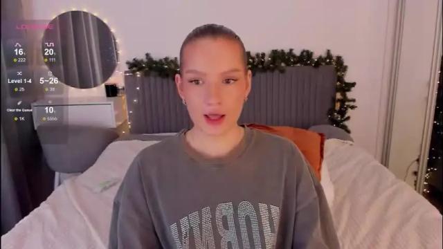 Image 8 of cassietyler Stream on Chaturbate on 13 days ago