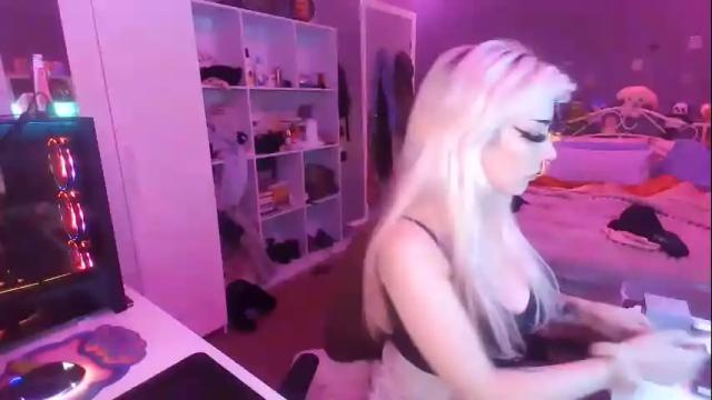 Image 3 of cat4705 Stream on Chaturbate on 1 month ago