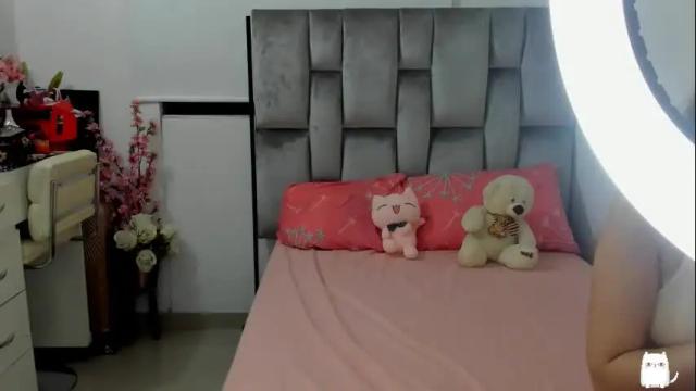 Image 2 of cat_baby Stream on Chaturbate on 1 month ago