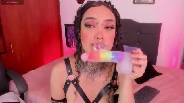 Image 8 of cata_greenn Stream on Chaturbate on 2 months ago