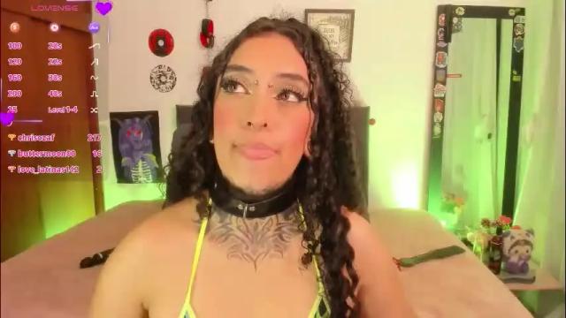 Image 8 of cata_greenn Stream on Chaturbate on 2 months ago