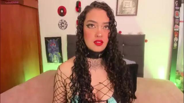 Thumbnail 1, cata_greenn's Stream at Chaturbate, 2 months ago