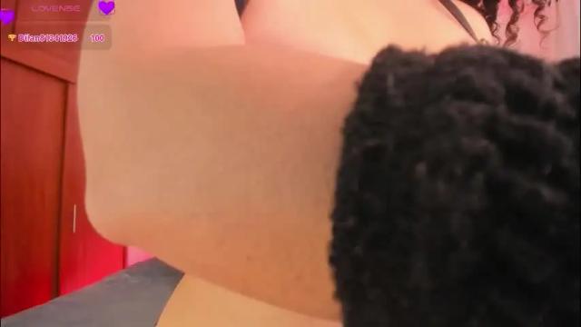 Image 7 of cata_greenn Stream on Chaturbate on 2 months ago