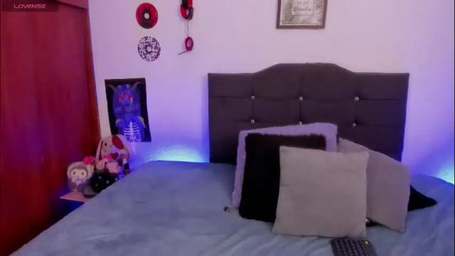 Image 3 of cata_greenn Stream on Chaturbate on 1 month ago
