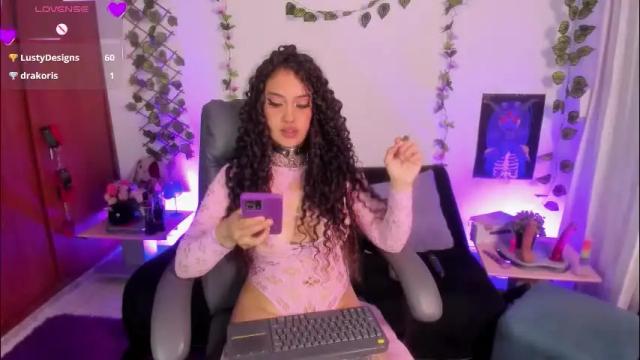 Image 6 of cata_greenn Stream on Chaturbate on 1 month ago