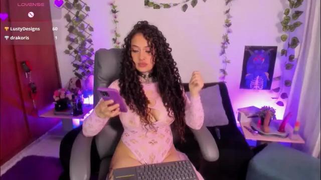 Thumbnail 3, cata_greenn's Stream at Chaturbate, 1 month ago