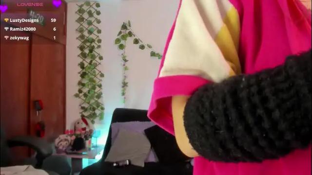 Image 11 of cata_greenn Stream on Chaturbate on 1 month ago